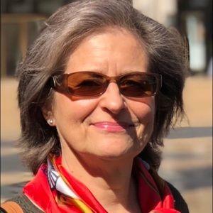 Meet your Posher, Debra